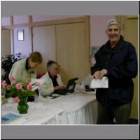 ILSG_2002_REGISTRATION_DESK2.JPG